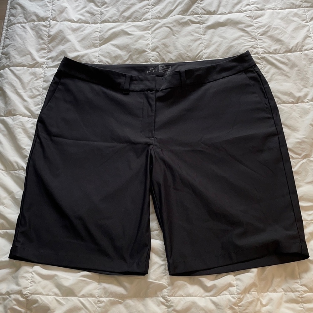 Nike Women’s Dri Fit 10 inch Golf Short